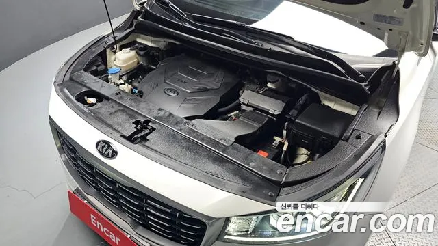 Kia Carnival 2019 thumb 6