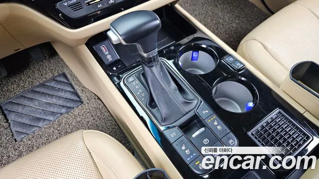 Kia Carnival 2019 thumb 9
