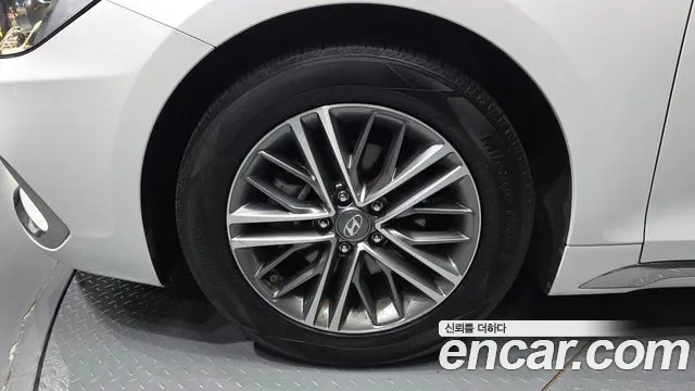 Hyundai Grandeur 2019 thumb 4