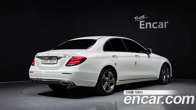 Mercedes-Benz E-Класс 2018 thumb 2