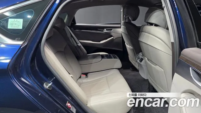 Genesis G80 2019 thumb 12