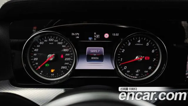 Mercedes-Benz E-Класс 2019 thumb 8