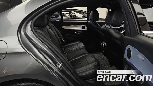 Mercedes-Benz E-Класс 2019 thumb 12