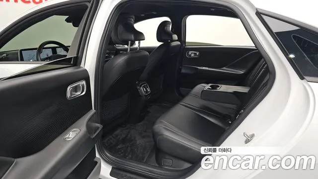 Hyundai IONIQ 6 2024 thumb 11