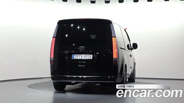 Hyundai Staria 2021 thumb 4