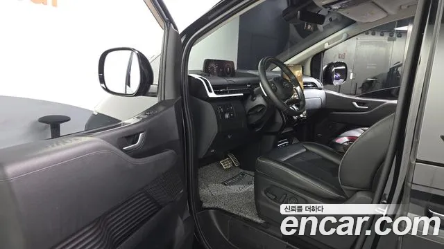 Hyundai Staria 2021 thumb 10
