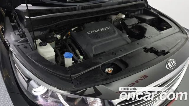 Kia Carnival 2015 thumb 6