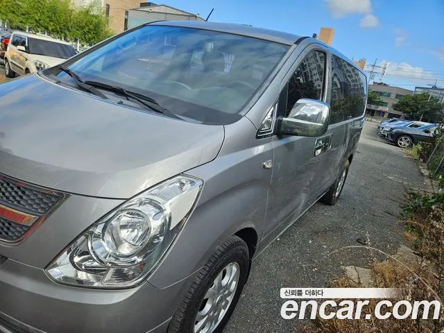 Hyundai Starex 2010 thumb 2