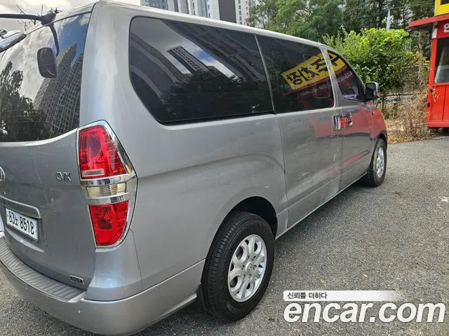 Hyundai Starex 2010 thumb 3