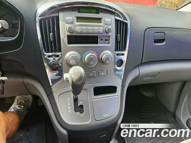 Hyundai Starex 2010 thumb 6