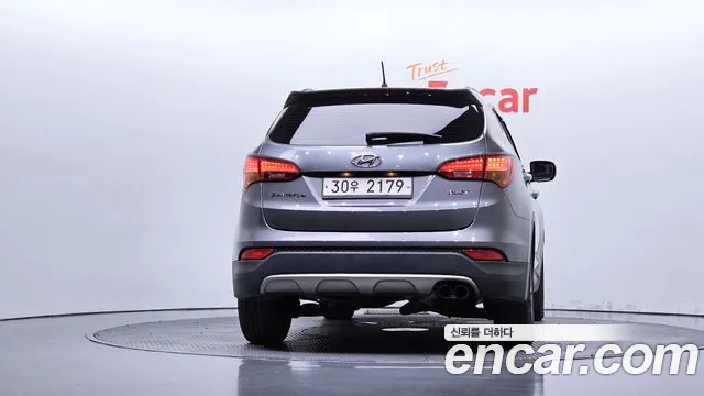 Hyundai Santa Fe 2013 thumb 4