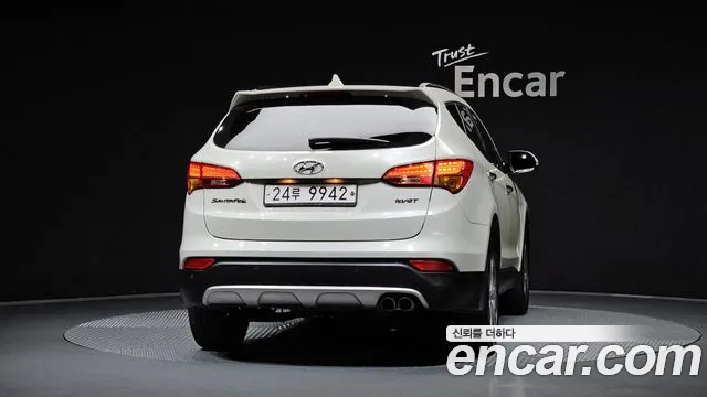 Hyundai Santa Fe 2014 thumb 4
