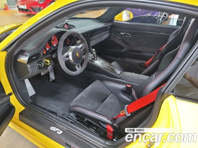 Porsche 911 2015 thumb 7
