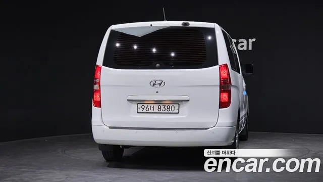 Hyundai Starex 2016 thumb 4