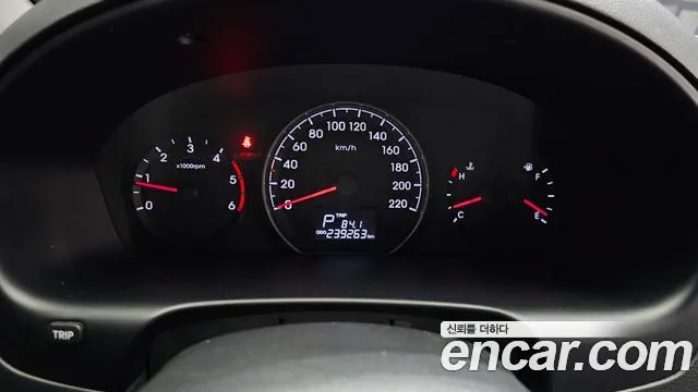 Hyundai Starex 2016 thumb 8