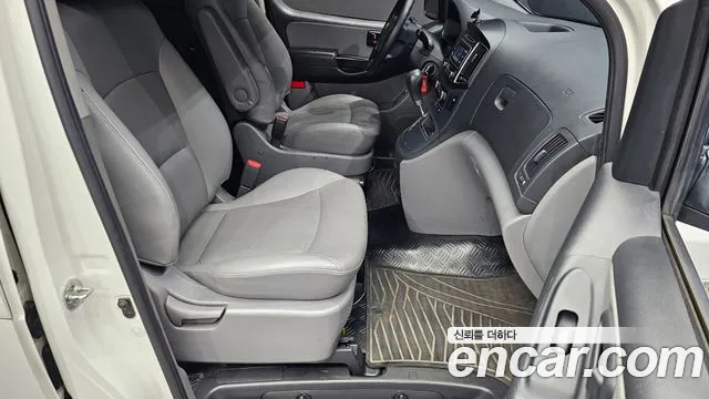 Hyundai Starex 2016 thumb 12