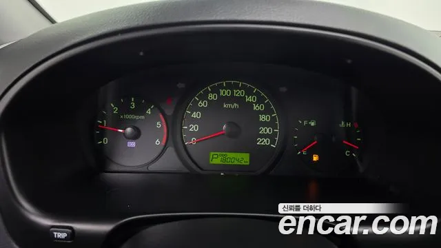 Hyundai Starex 2013 thumb 8