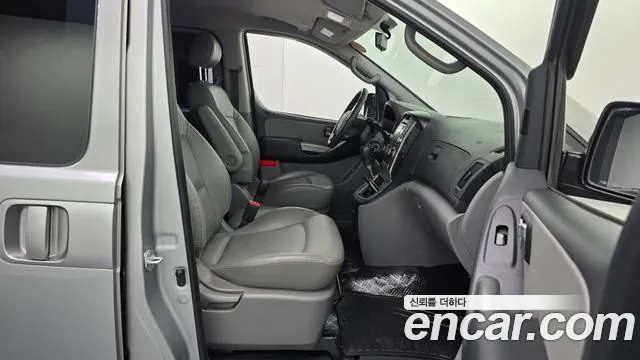 Hyundai Starex 2013 thumb 11