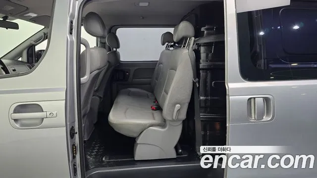Hyundai Starex 2013 thumb 12