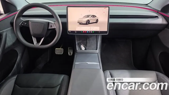 Tesla Model Y 2025 thumb 6