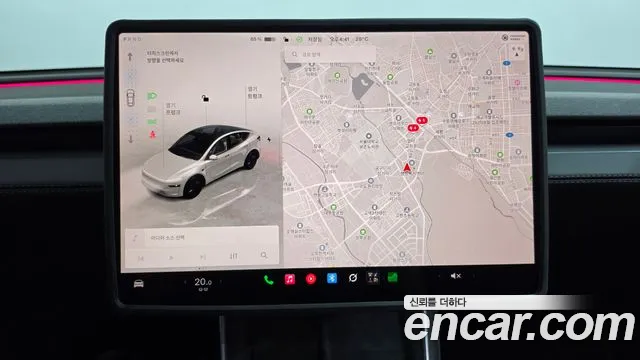 Tesla Model Y 2025 thumb 12