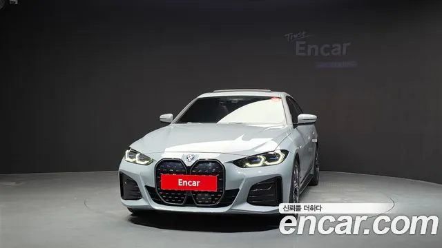 BMW i4 2023 thumb 3