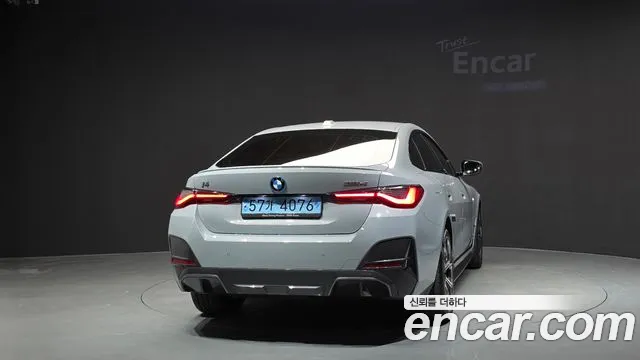 BMW i4 2023 thumb 4