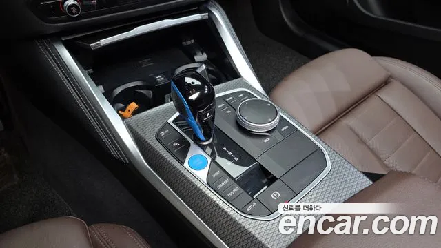 BMW i4 2023 thumb 9