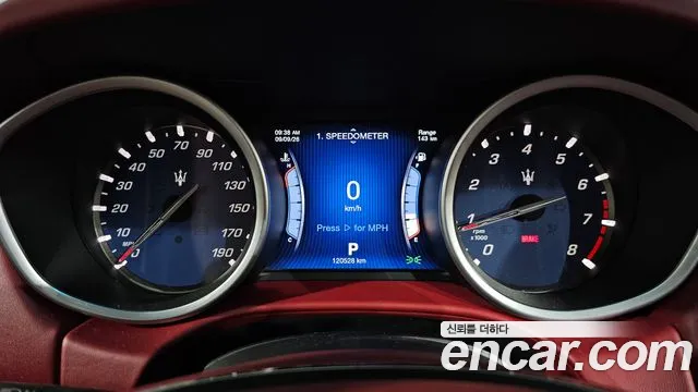 Maserati Ghibli 2015 thumb 8