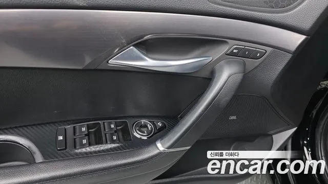 Hyundai i40 2012 thumb 11