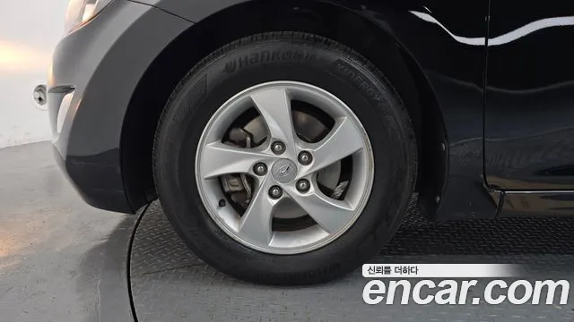 Hyundai Avante 2013 thumb 5
