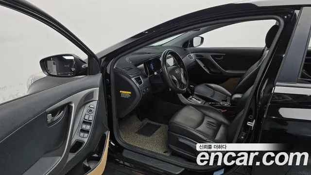 Hyundai Avante 2013 thumb 10