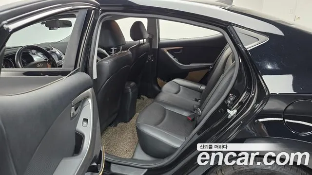 Hyundai Avante 2013 thumb 11