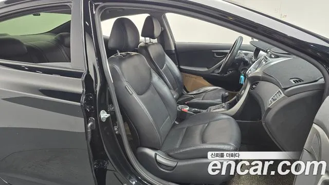 Hyundai Avante 2013 thumb 12