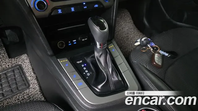 Hyundai Avante 2016 thumb 9