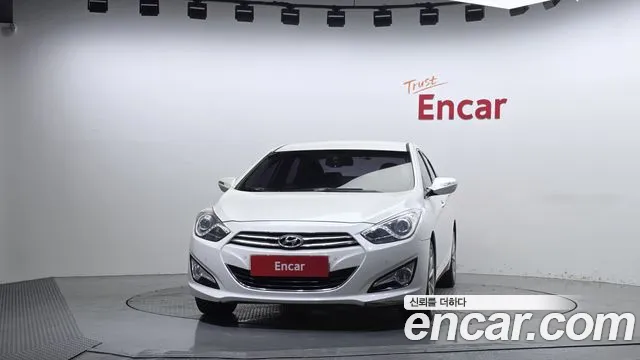 Hyundai i40 2013 thumb 3