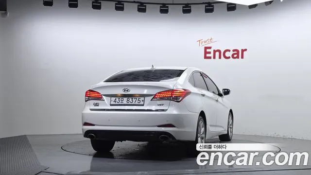 Hyundai i40 2013 thumb 4