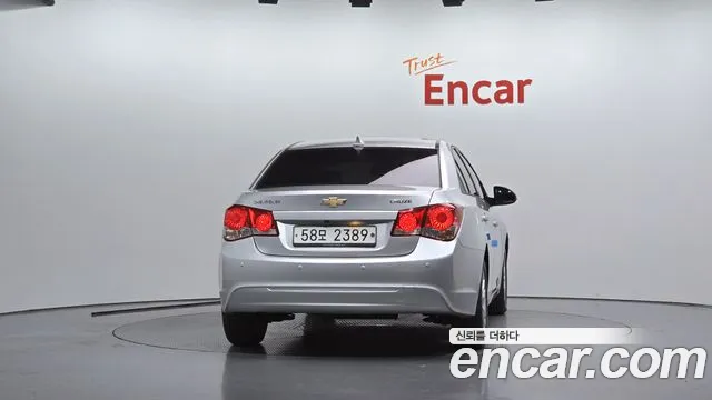 ChevroletGMDaewoo Cruze 2013 thumb 4