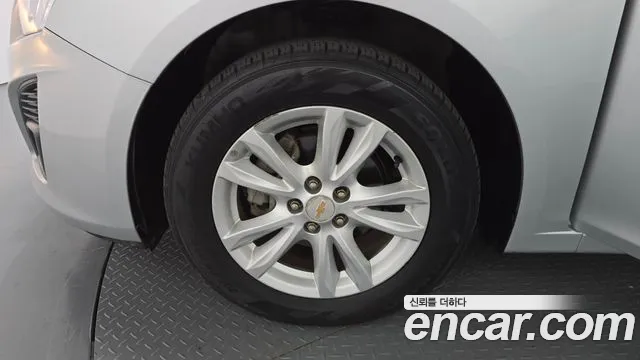 ChevroletGMDaewoo Cruze 2013 thumb 5