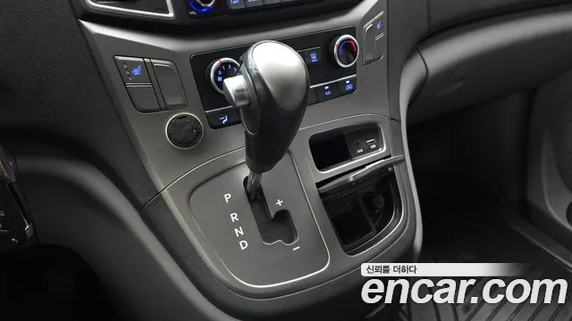 Hyundai Starex 2019 thumb 9