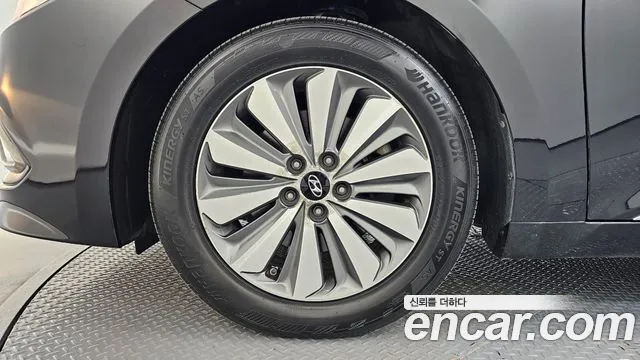Hyundai Grandeur 2015 thumb 5