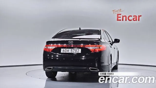 Hyundai Grandeur 2014 thumb 4