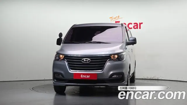 Hyundai Starex 2018 thumb 3
