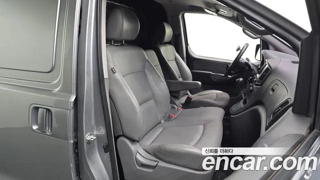 Hyundai Starex 2018 thumb 11