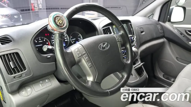 Hyundai Starex 2018 thumb 12