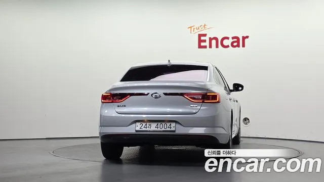 Renault-KoreaSamsung Megane 2016 thumb 4