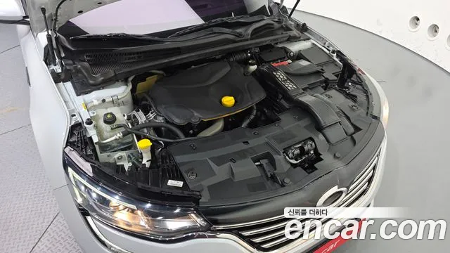 Renault-KoreaSamsung Megane 2016 thumb 6