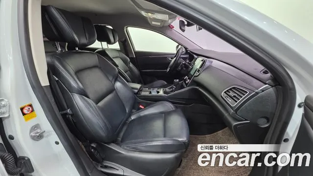 Renault-KoreaSamsung Megane 2016 thumb 10