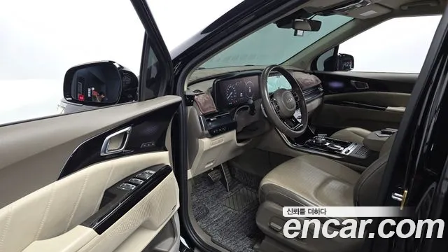 Kia Carnival 2022 thumb 9