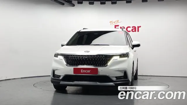 Kia Carnival 2021 thumb 3
